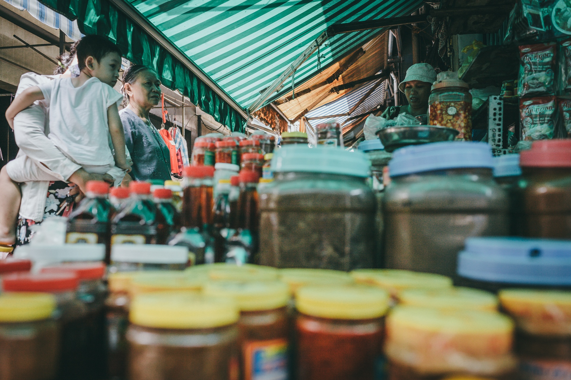 cho dac san mien trung doc dao giua sai gon anh 6