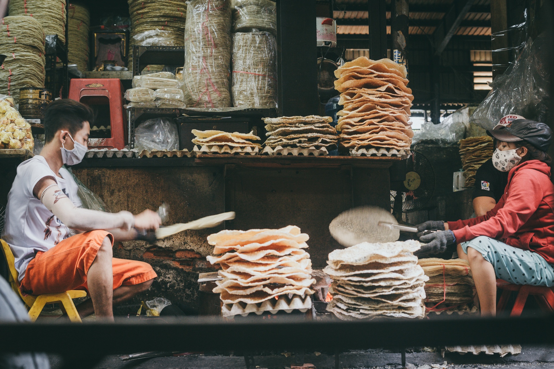 cho dac san mien trung doc dao giua sai gon anh 9