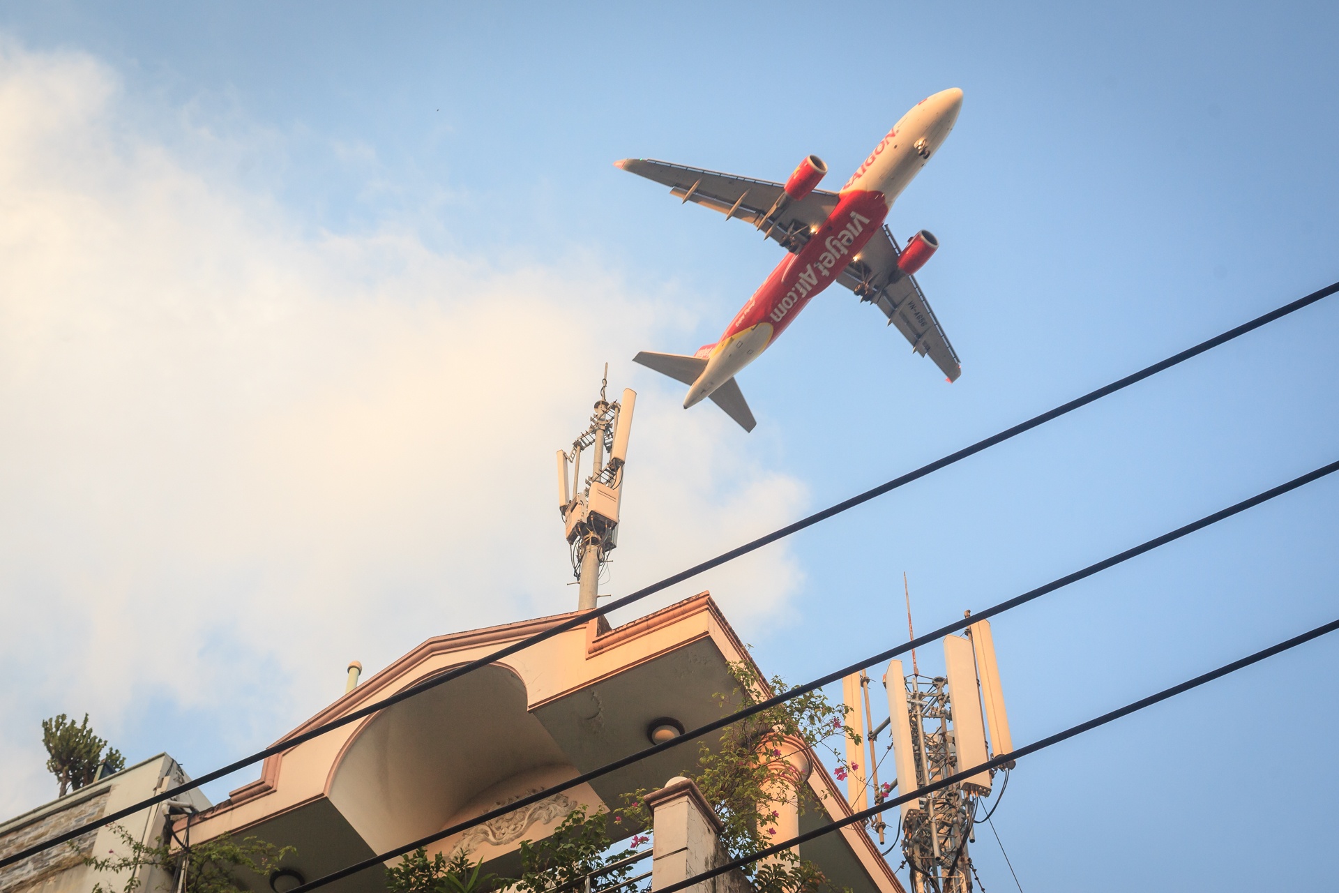 cuoc song duoi bai dap tan son nhat anh 5