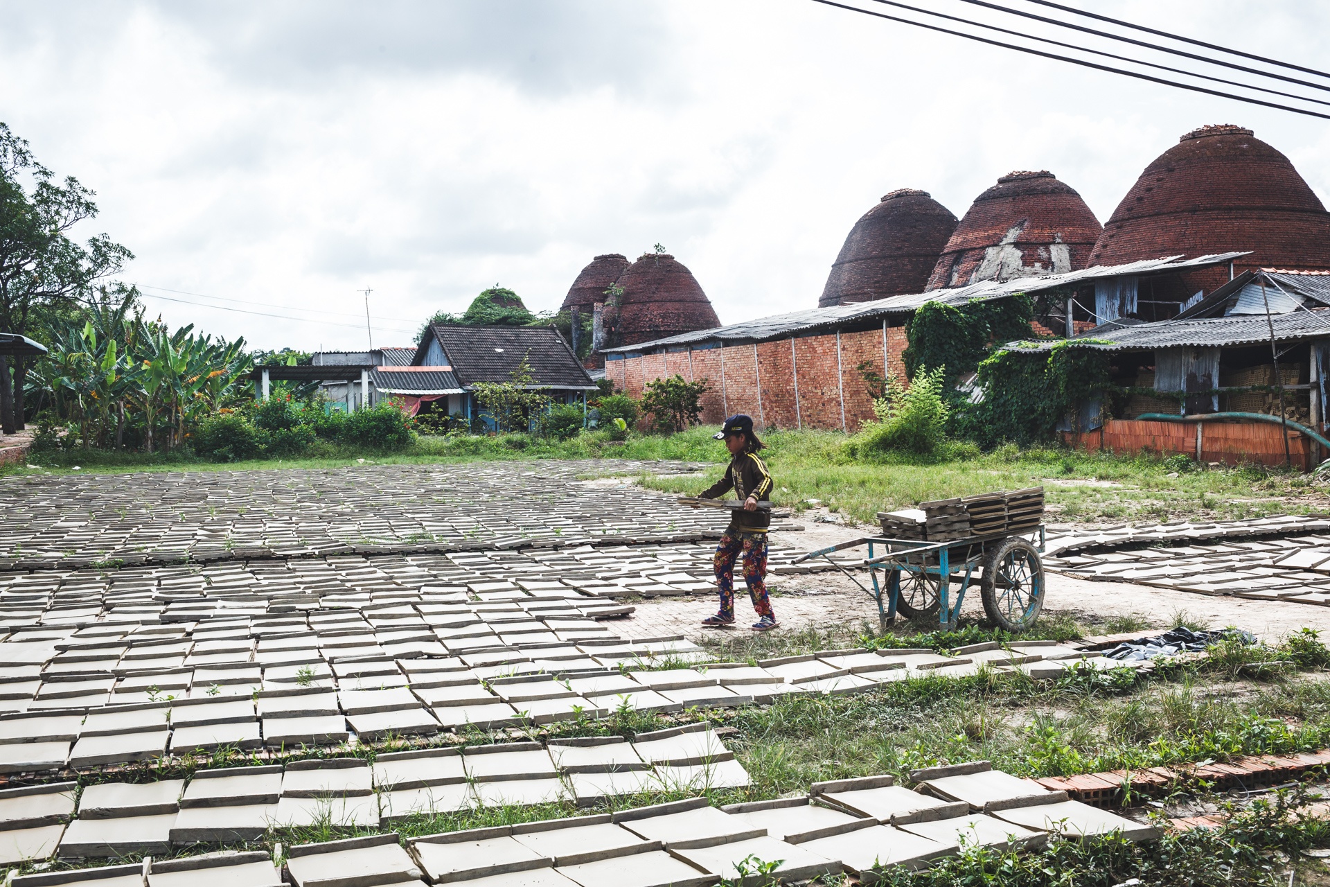 gian nan nghe lam gach nung thu cong anh 10