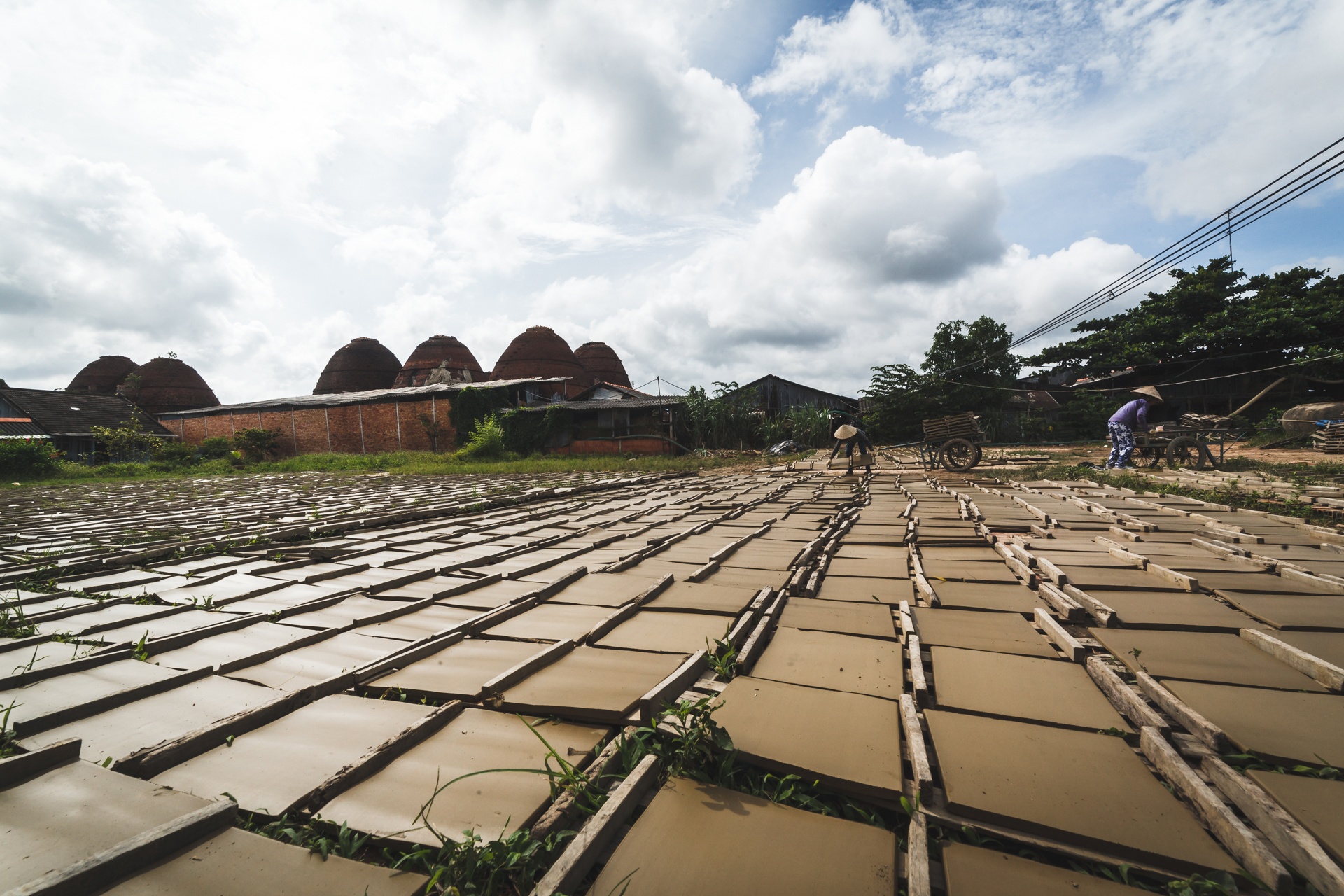 gian nan nghe lam gach nung thu cong anh 11