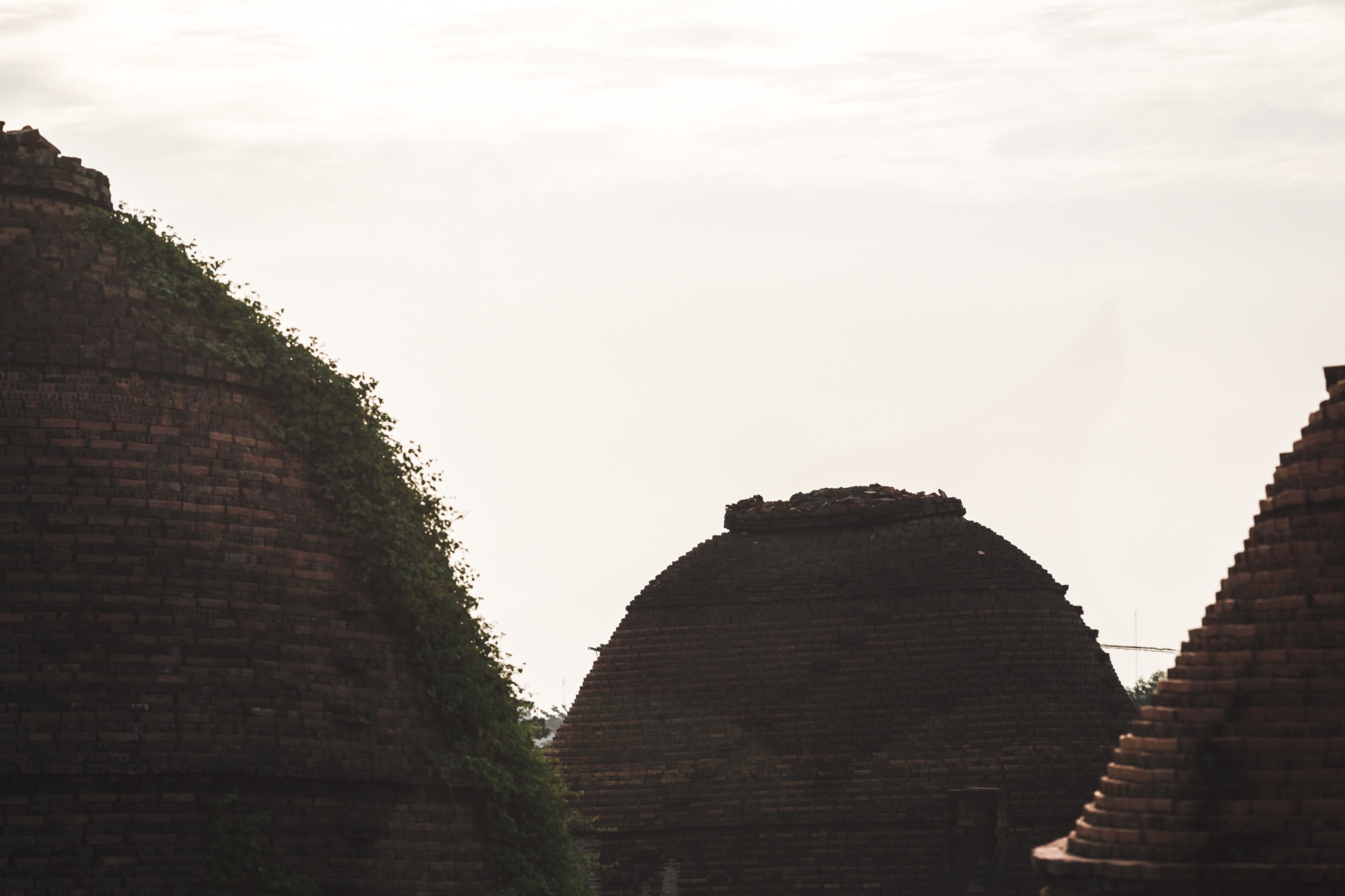 gian nan nghe lam gach nung thu cong anh 20