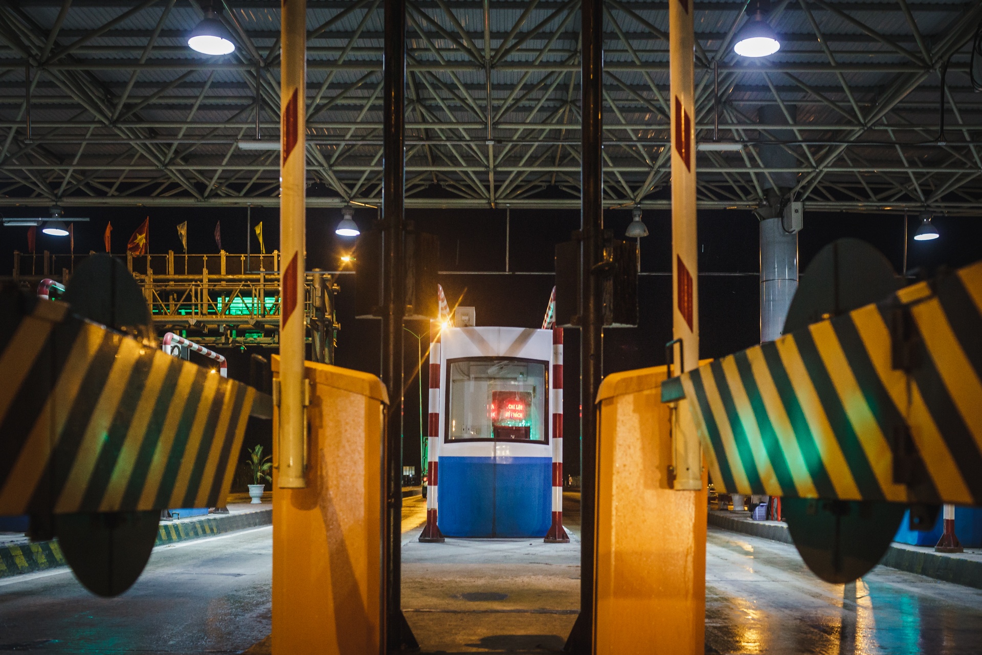 tram bot cai lay vang tanh ngay xa cua tu do anh 12