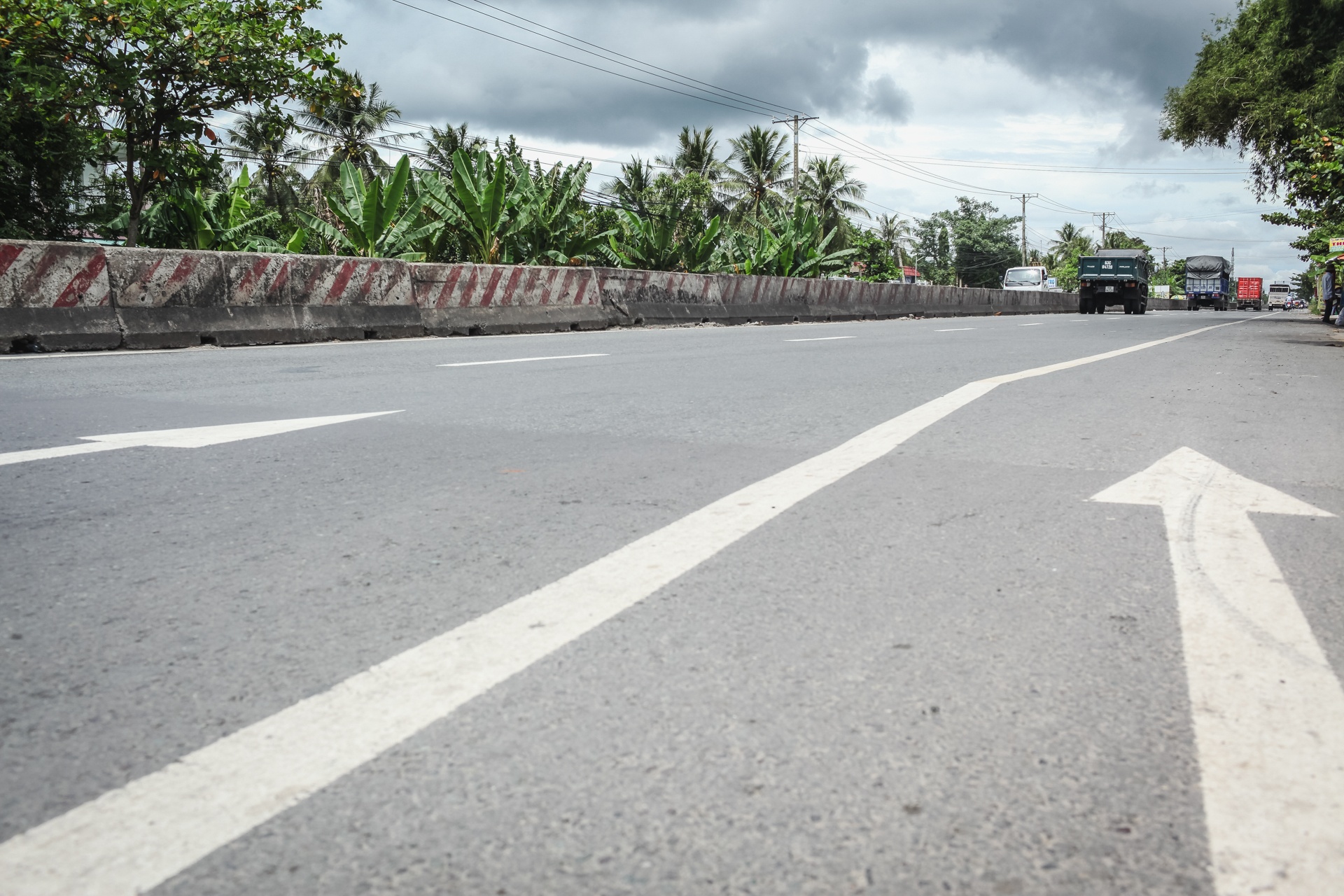 o ga tren duong quoc lo duoc BOT nang cap anh 1