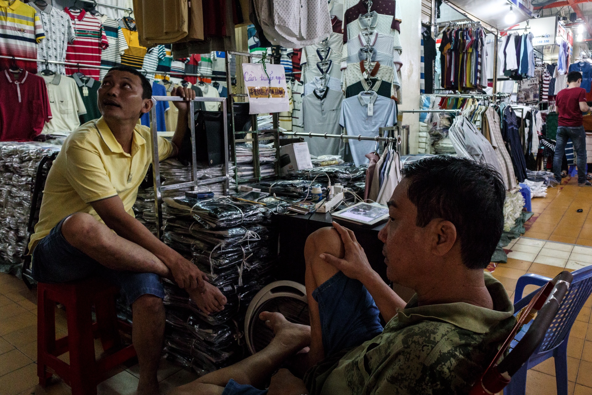 trung tam thuong mai An Dong xuong cap anh 7