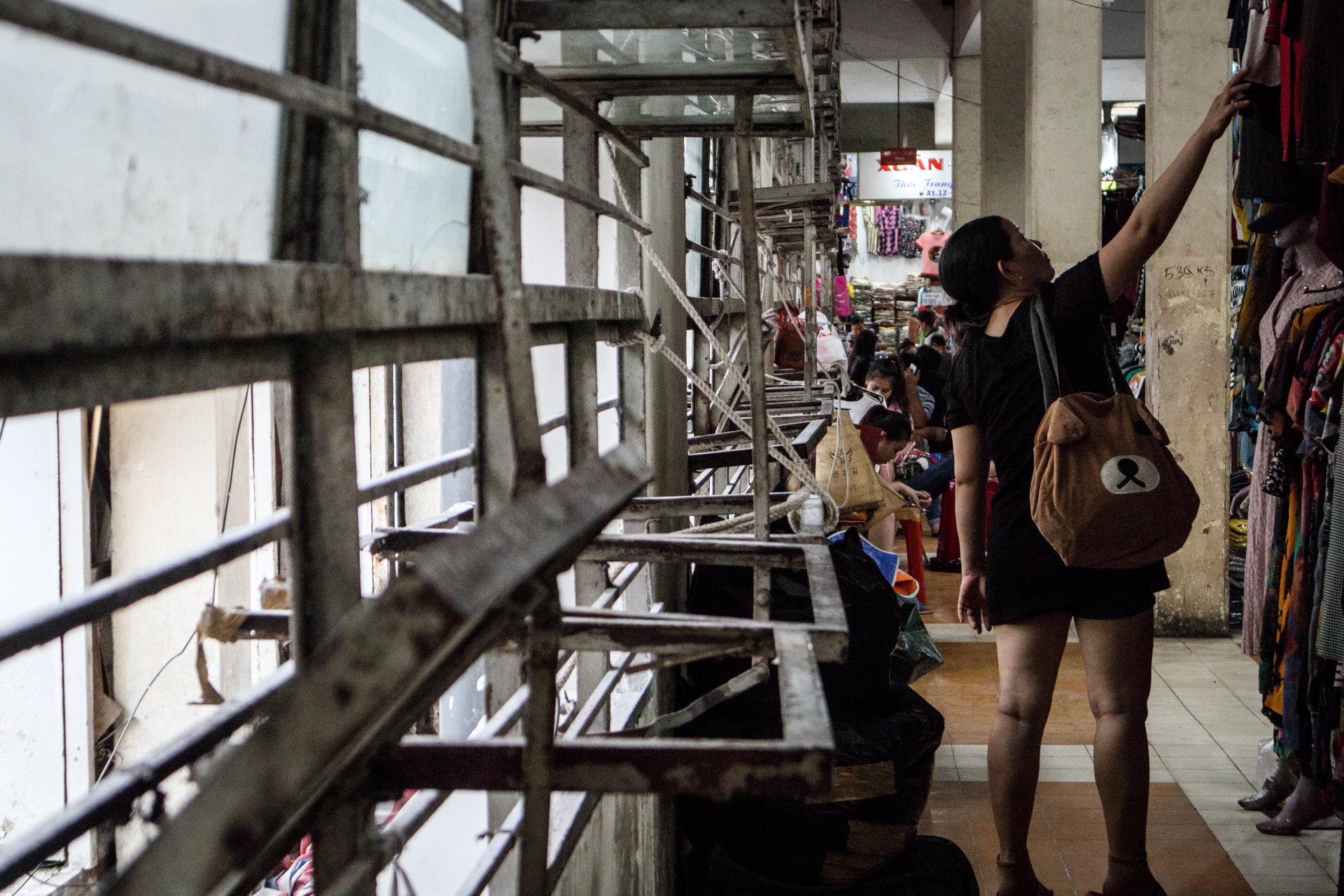 trung tam thuong mai An Dong xuong cap anh 18