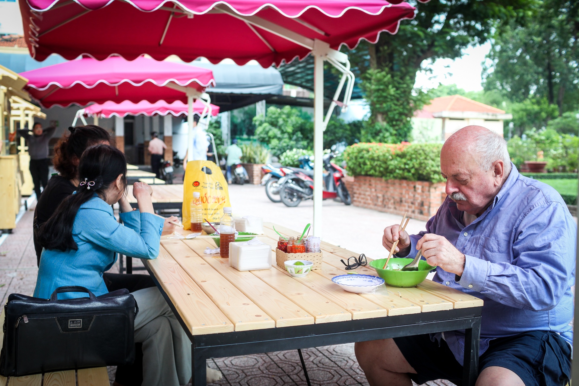 pho hang rong thu 2 sai gon anh 10