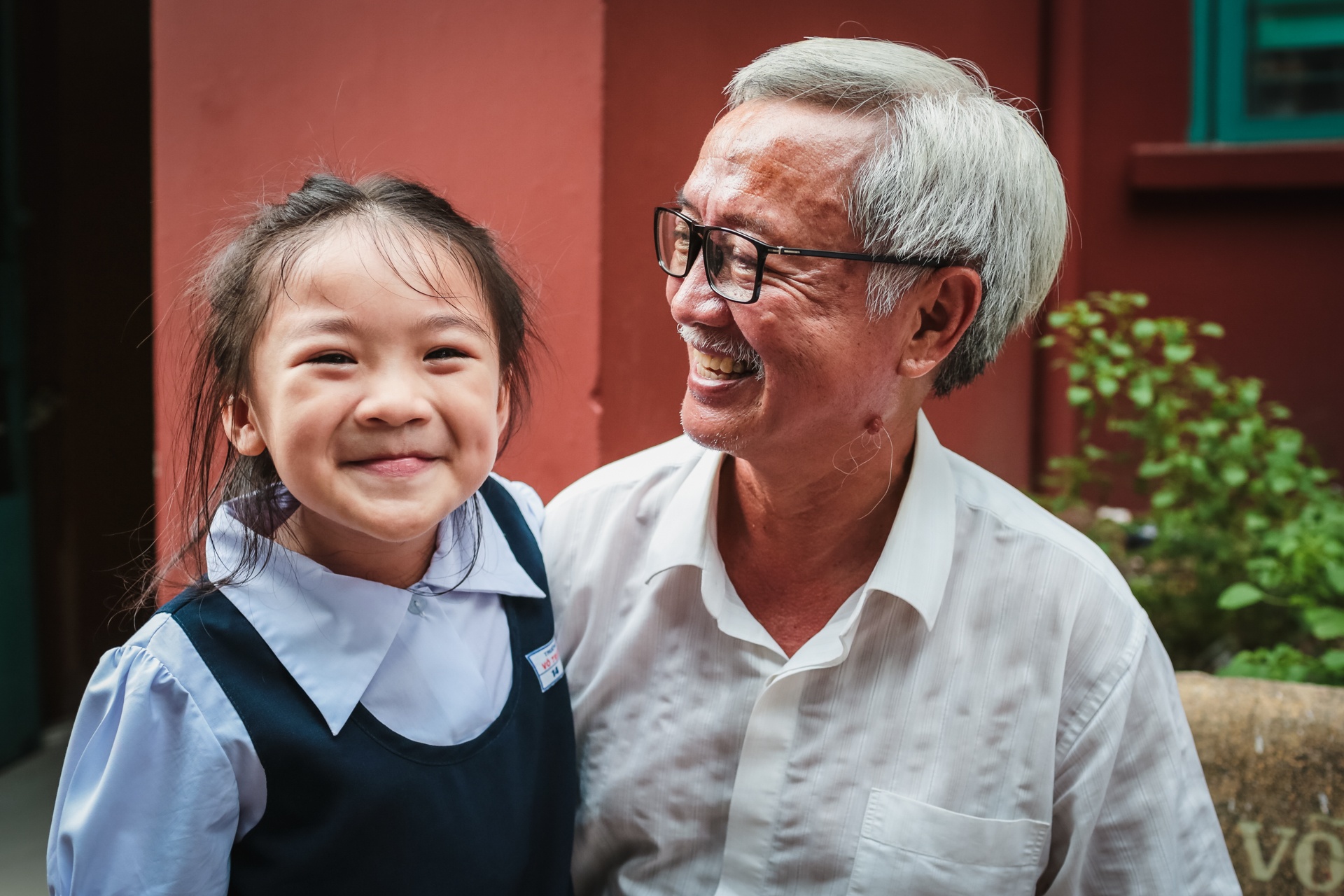 những chuyến xe chuyên chở tuổi thơ của ông giáo già ảnh 11 nhung chuyen xe chuyen cho tuoi tho cua ong giao gia anh 11