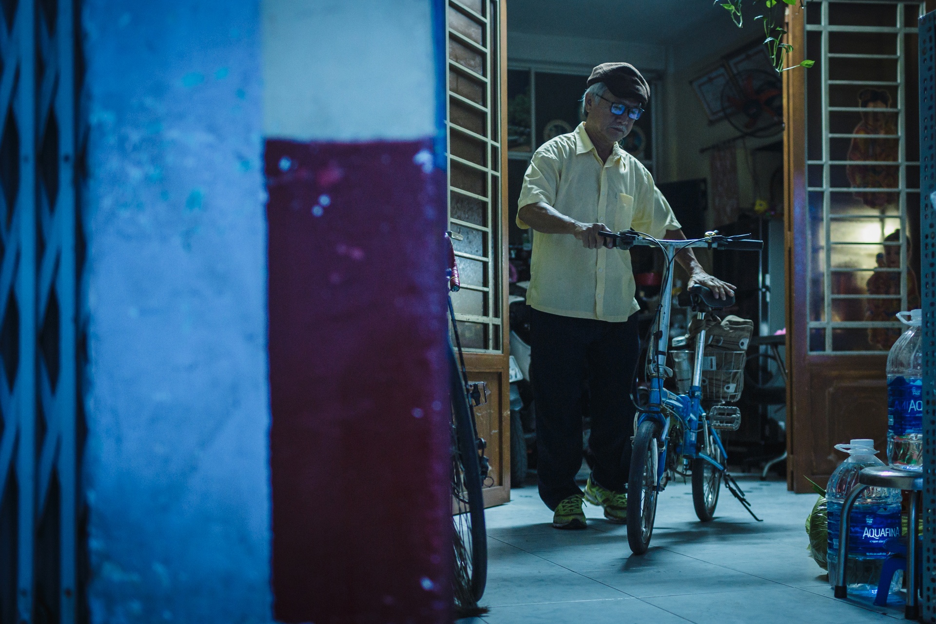 những chuyến xe chuyên chở tuổi thơ của ông giáo già ảnh 23 nhung chuyen xe chuyen cho tuoi tho cua ong giao gia anh 23