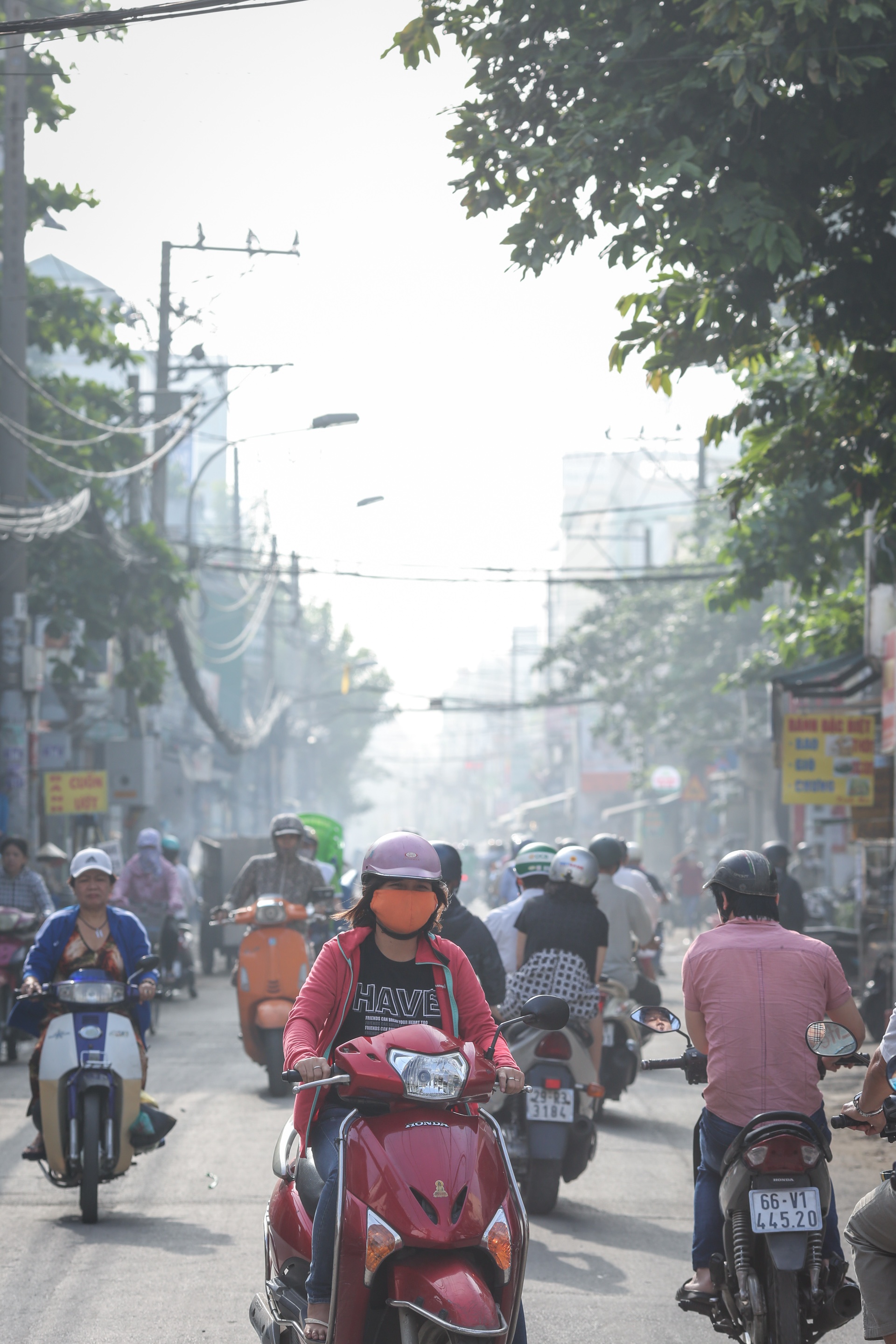 sai gon mu suong tu sang den trua anh 11