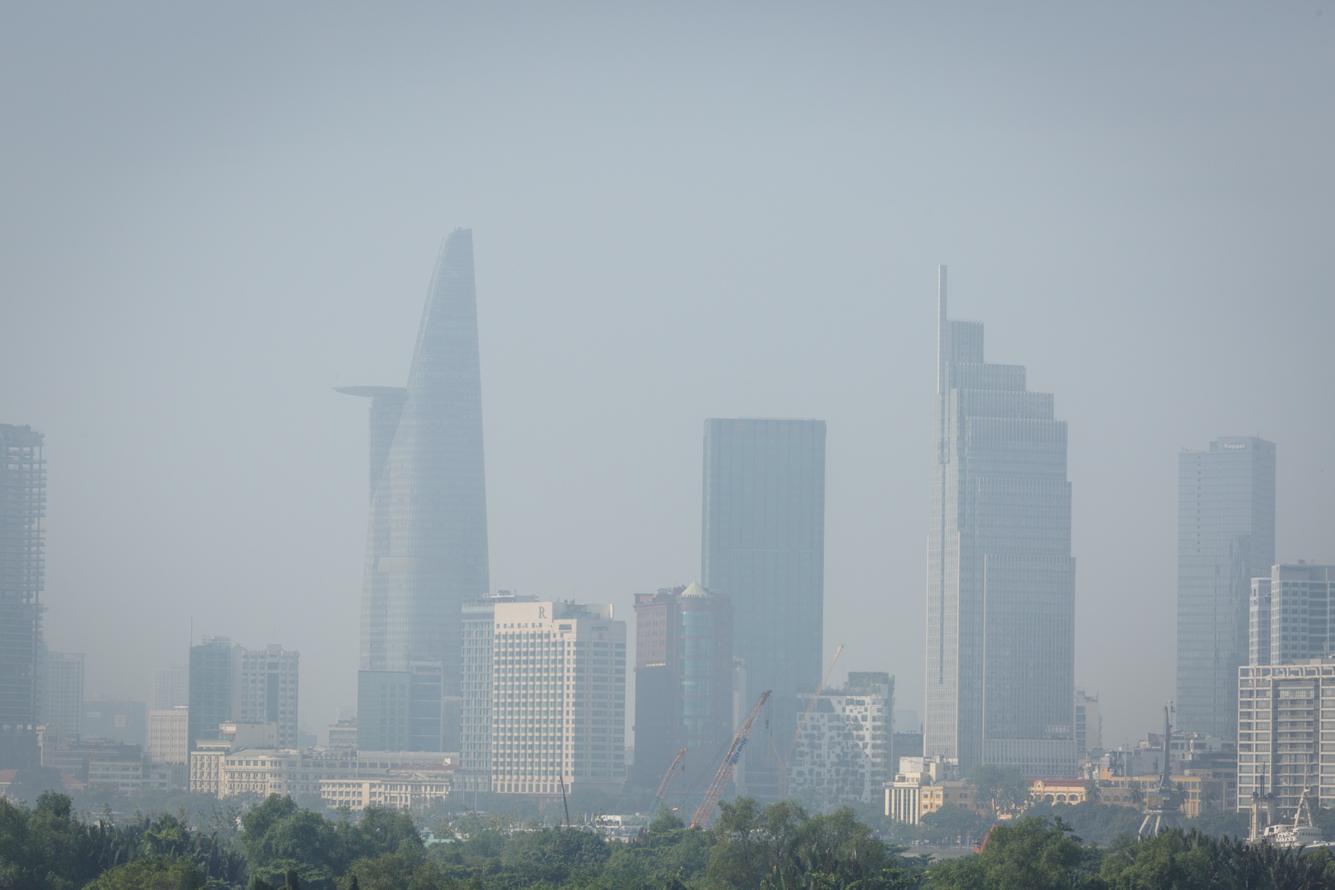 sai gon mu suong tu sang den trua anh 3