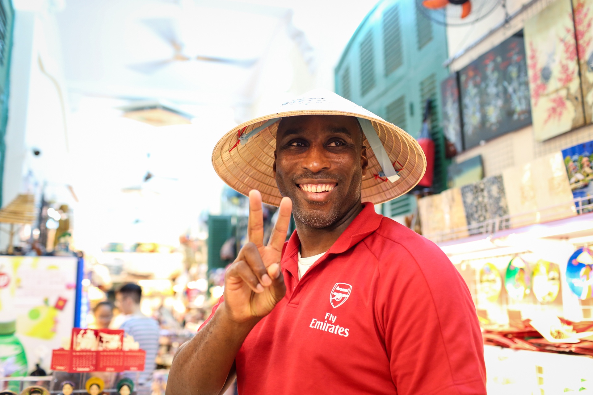 huyen thoai arsenal mac ao dai doi non la anh 11