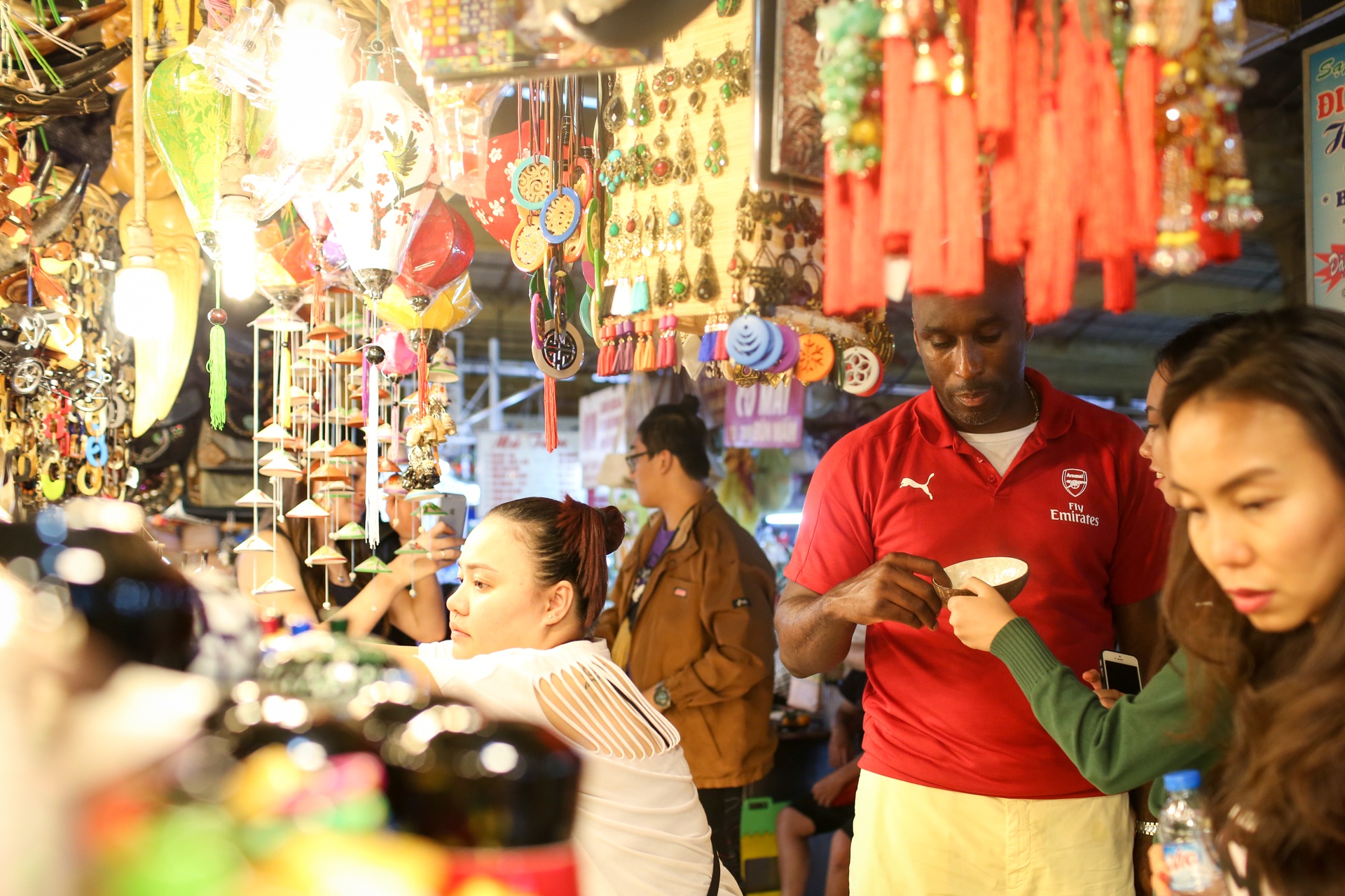 huyen thoai arsenal mac ao dai doi non la anh 12