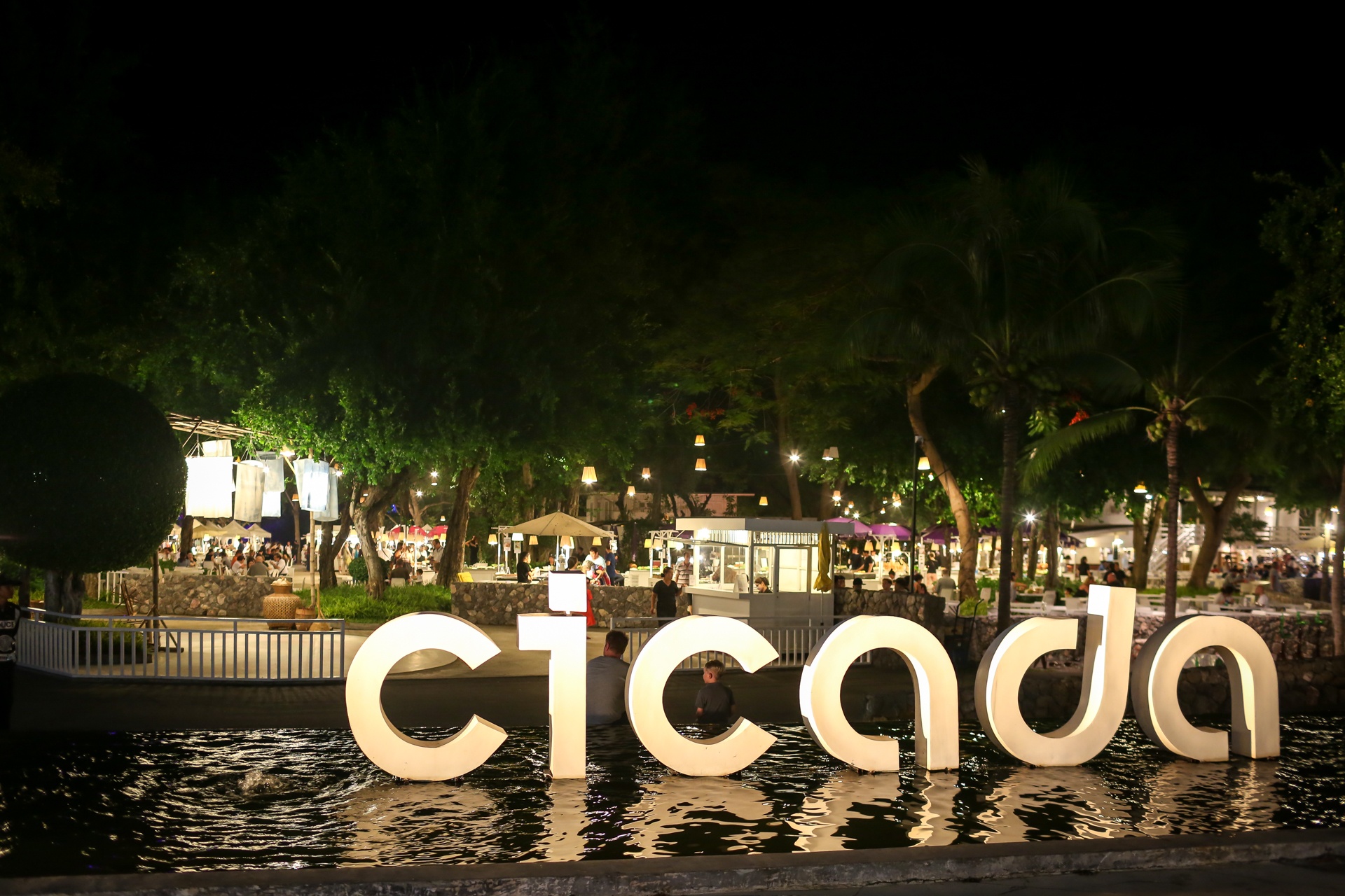 cho dem net dac trung cua du lich thai lan anh 1