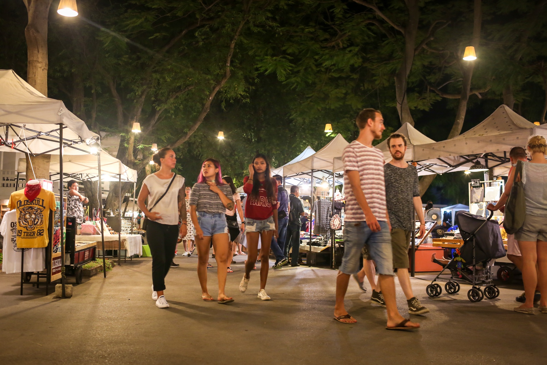 cho dem net dac trung cua du lich thai lan anh 2