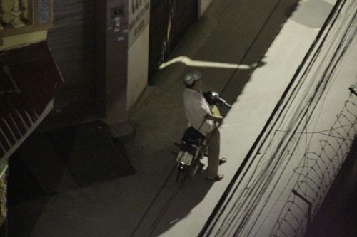 Nhung vu nu sinh hoang mang vi gap ke bien thai hinh anh