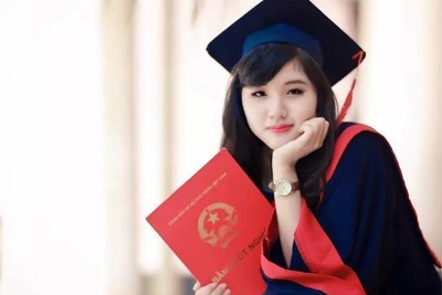 Nu thac si Luat tuoi 9X xinh dep hinh anh