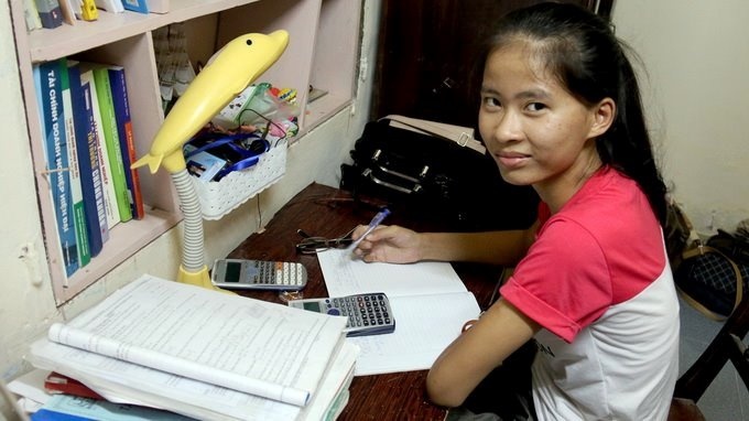 Sự hỗ trợ giúp đỡ nhiệt tình của các TNV giúp các sĩ tử tự tin hơn khi bước vào kỳ thi đại học ở Huế.