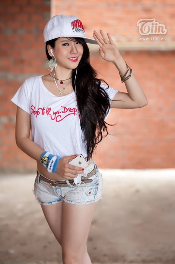 Nhưng cũng rất trẻ trung, xì tin