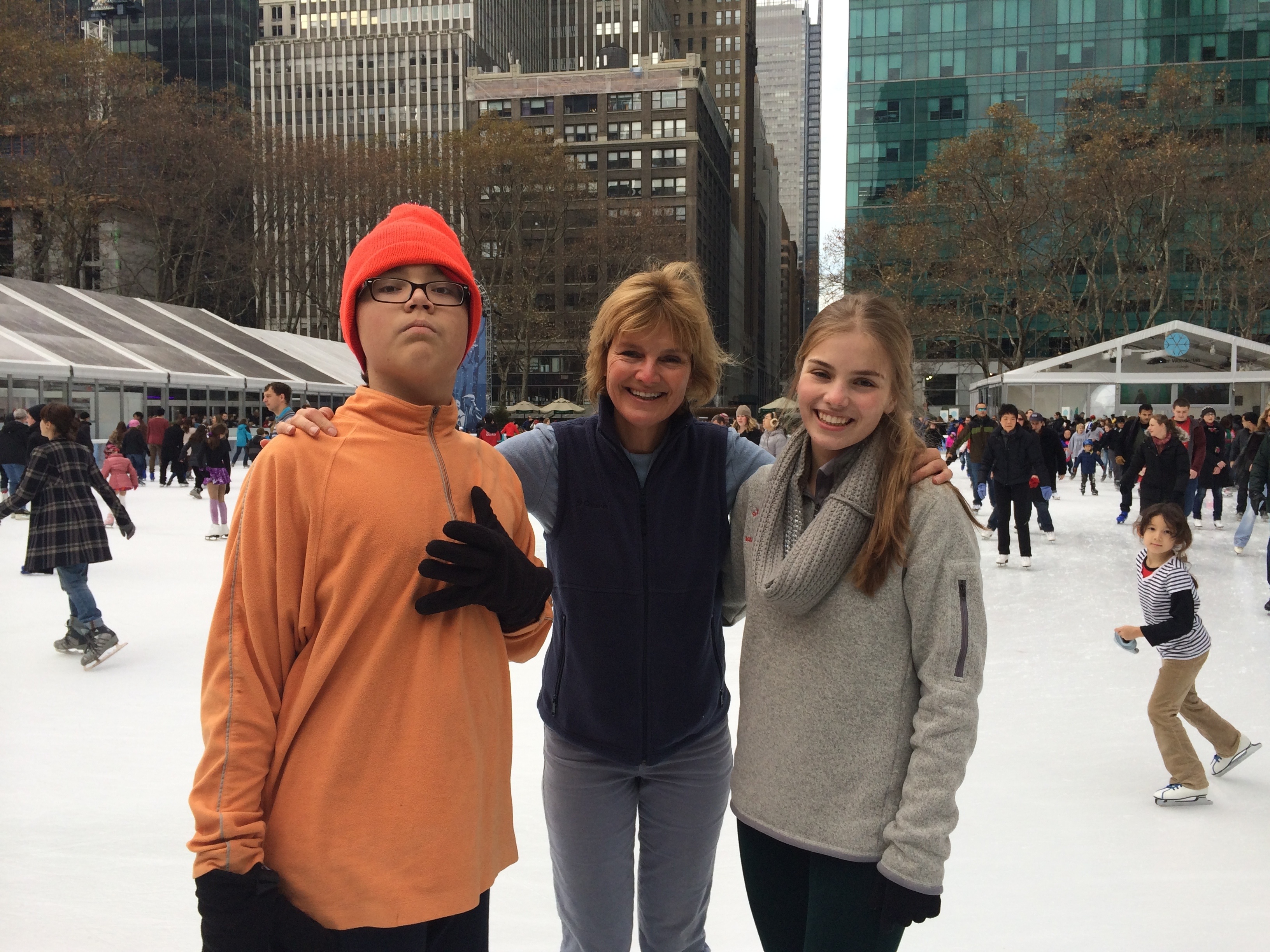 Nguoi song sot sau vu may bay roi o Khanh Hoa tro lai VN hinh anh