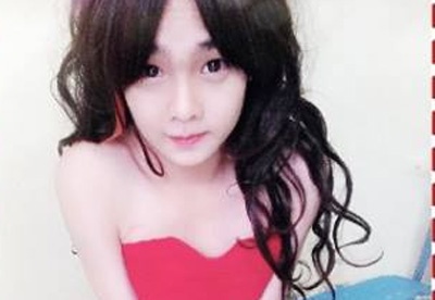 Chang trai Viet gia gai giong nu sinh trung hoc hinh anh