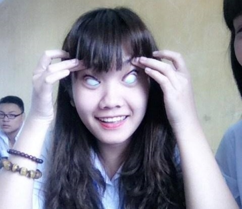 Nu sinh buc xuc vi bi che gieu 'ca map can dut cap quang' hinh anh