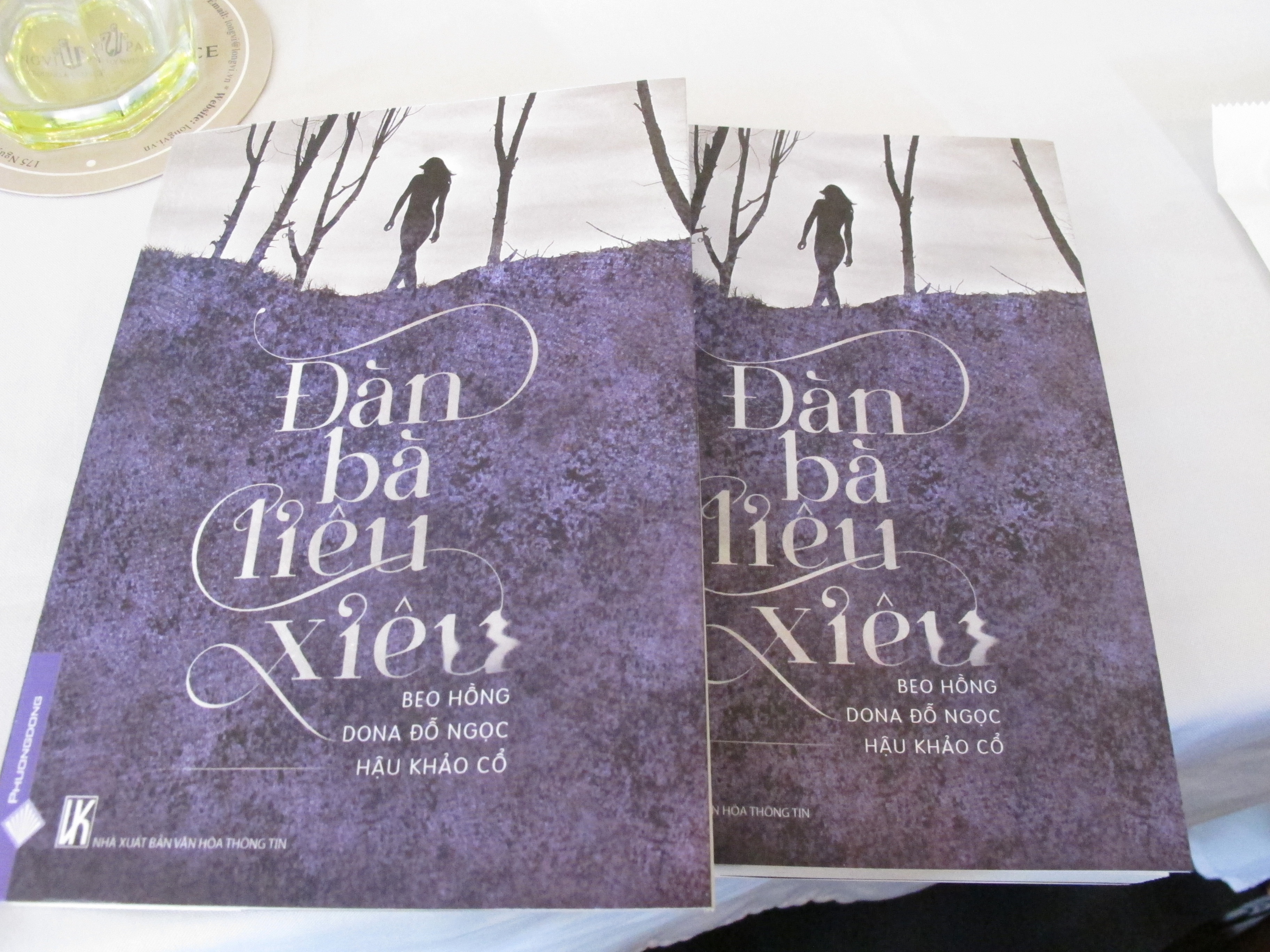 Cuoc choi cua dan ba thoi Facebook hinh anh