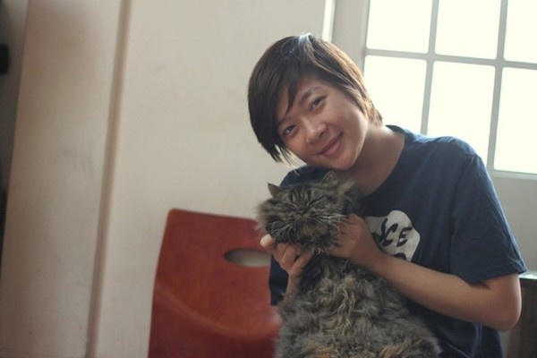 Huyền Hương là người đầu tiên mở loại hình cà phê mèo ở Hà Nội