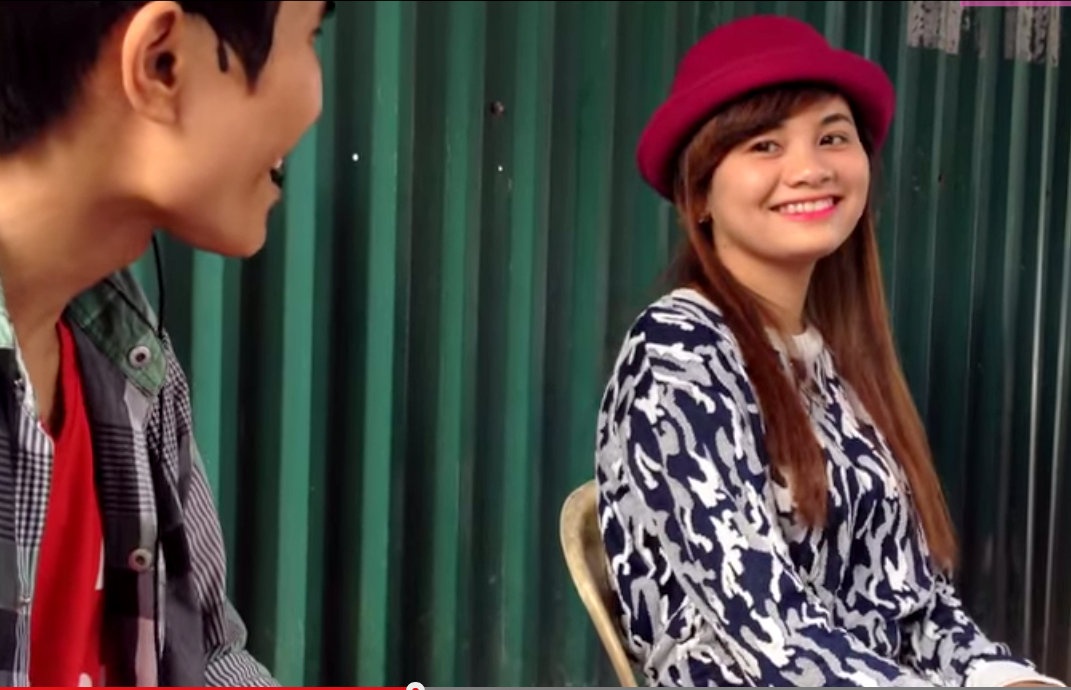 Clip che 'Co hang nuoc' cua thanh ban chai hinh anh