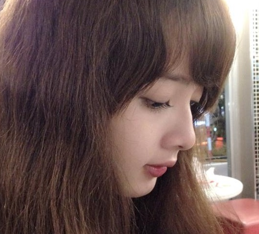 Hot girl anh the buc xuc tung anh chung to khong sua mui hinh anh