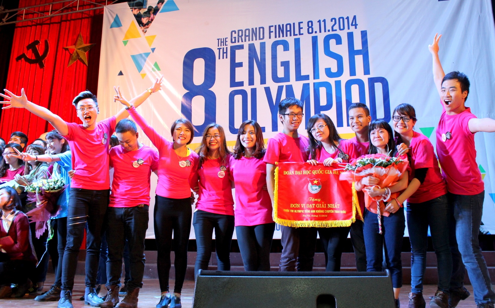 Chung ket Olympic tieng Anh khong chuyen toan quoc lan thu 8 hinh anh