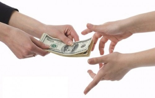 Dieu tra co giao 'cam' bang DH, vay tien phu huynh khong tra hinh anh