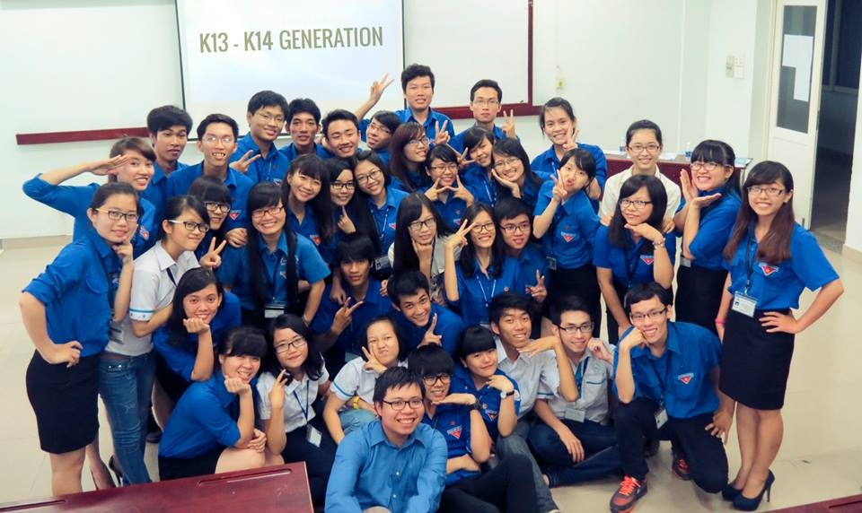 San choi nhac kich cua SV Kinh te - Luat TP.HCM hinh anh