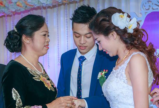 Nang dau sinh nam 1993 gui tam thu cam on me chong hinh anh