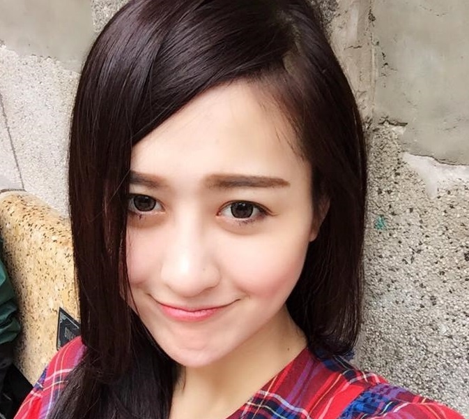 Facebook hot girl tuan qua: Ha Lade mang tieng 'chanh' hinh anh