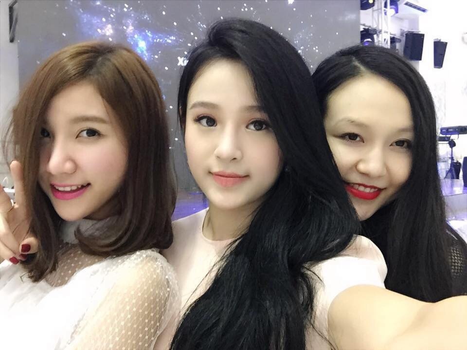 Dan hot girl Ha thanh den mung day thang con trai Tuan Hung hinh anh