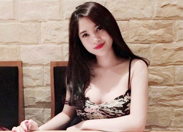 Nhung co chu 9X dat khach nho xinh dep, sanh mot hinh anh