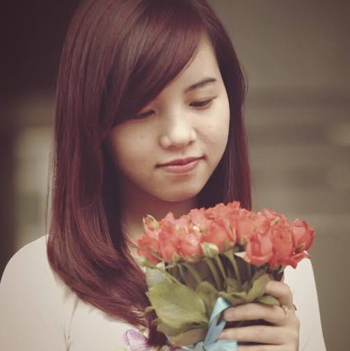 Nu sinh Ngoai thuong giau nghi luc hinh anh