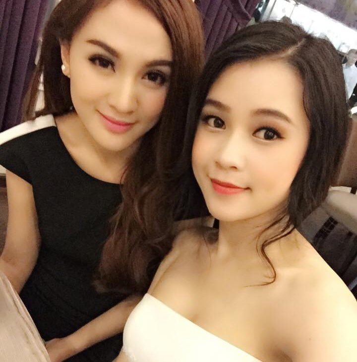 Facebook hot girl tuan qua: Sam dien vay hoa tiet trong suot hinh anh