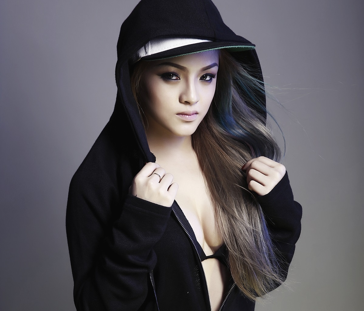 DJ Melo -  'phu thuy am thanh' cua Bao Anh trong The Remix hinh anh
