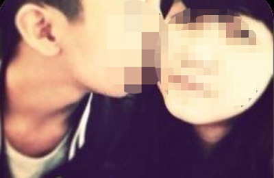 Chang trai quy goi truoc me nguoi yeu o Ha Noi len tieng hinh anh