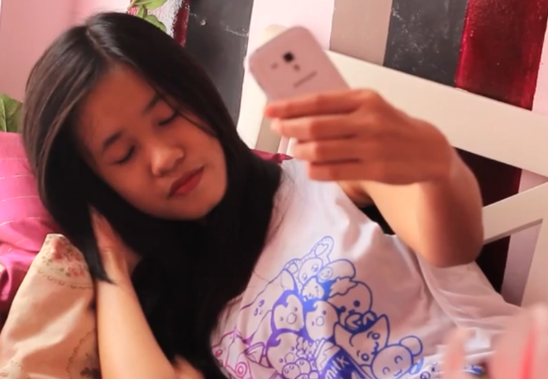Clip 12 kieu chup anh tu suong cua con gai hinh anh
