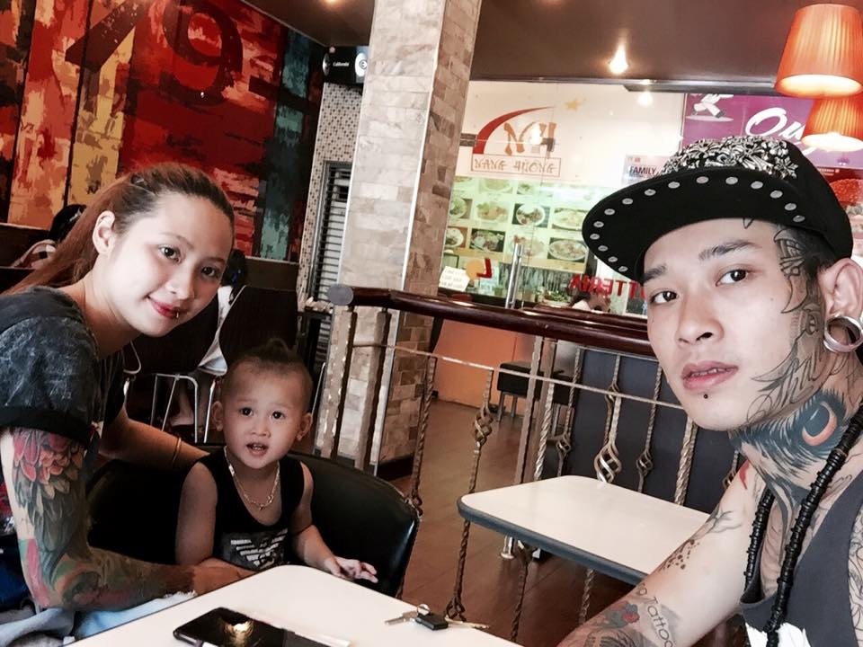 Ong bo xam tro 9X viet tam thu cho vo sau dem phao hoa 30/4 hinh anh