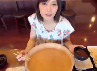 Clip co gai an nhu thuong luong hinh anh