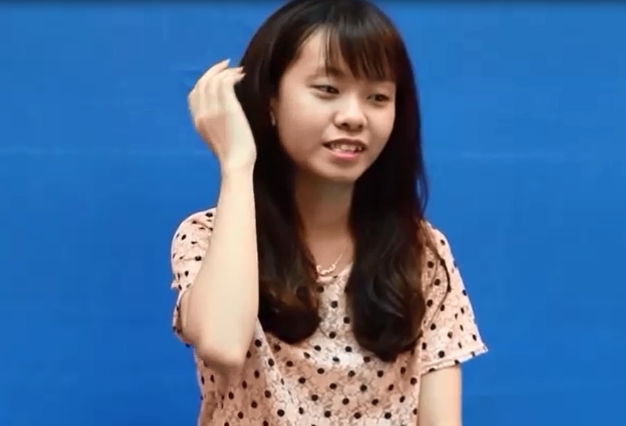 Clip con gai nhin gi o con trai dau tien? hinh anh