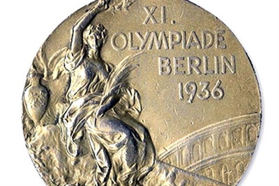 Rao ban huy chuong vang cu ky gia 30 ty hinh anh