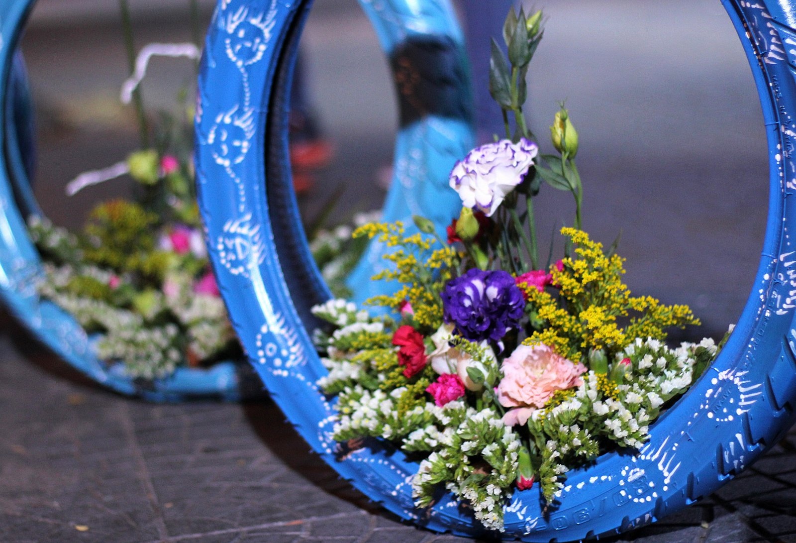 Lang hoa gia 300.000 dong lam tu vo xe gan may o Sai Gon hinh anh