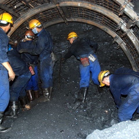 Luong nhan vien nganh Than nam 2014 la bao nhieu? hinh anh