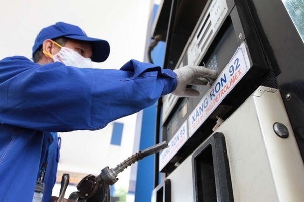 Thu tuong yeu cau nghien cuu giam thue cho xang, dau hinh anh