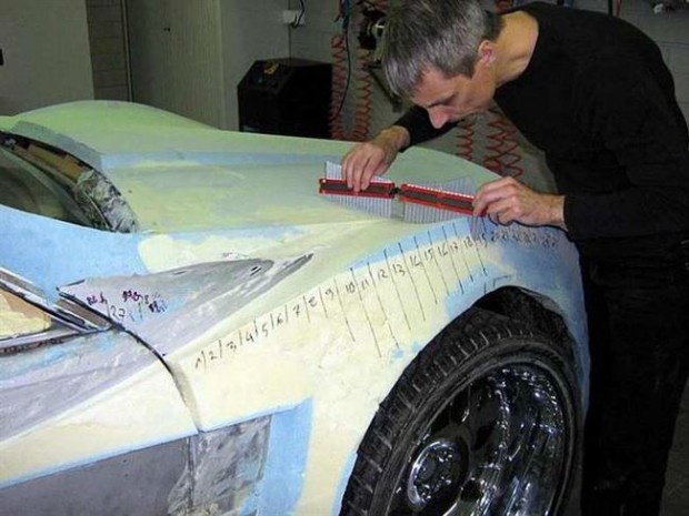 Tạo ra những đường cong quyến rũ cho xe.